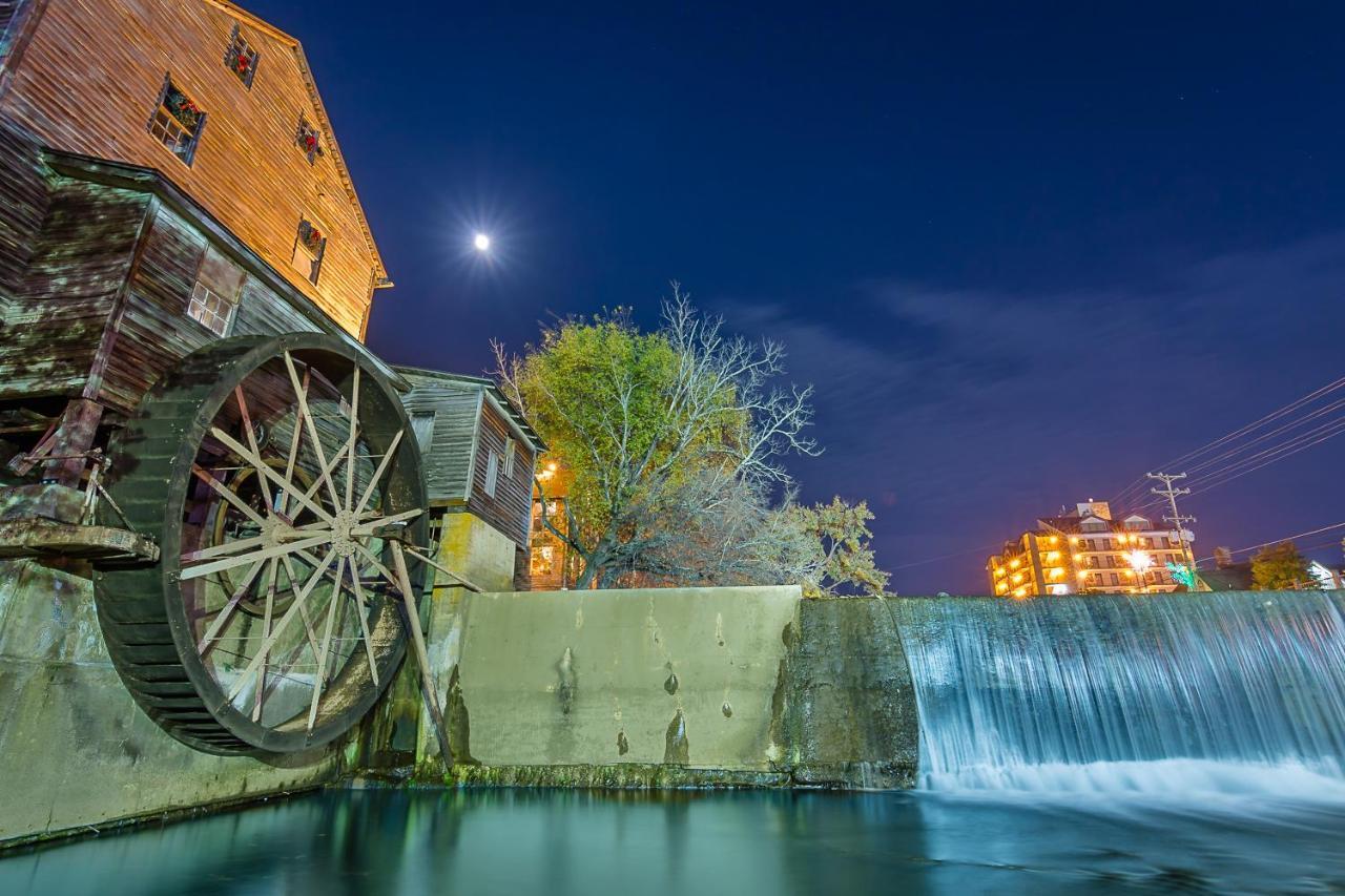 סביירוויל Stay At The Retreat! Gatlinburg-Dollywood מראה חיצוני תמונה